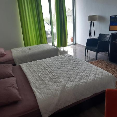 Zara Apartments ウルツィニ エクステリア 写真