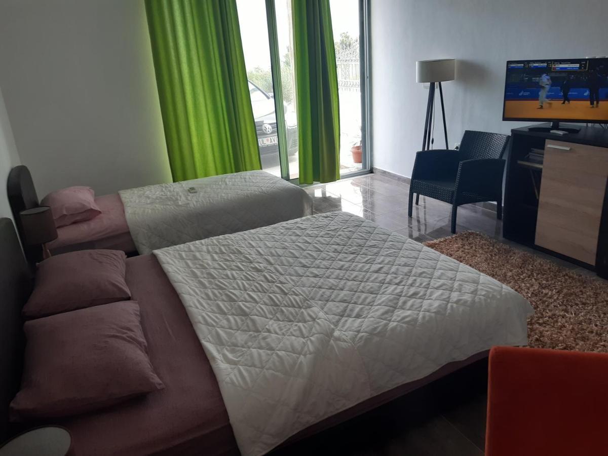 Zara Apartments ウルツィニ エクステリア 写真