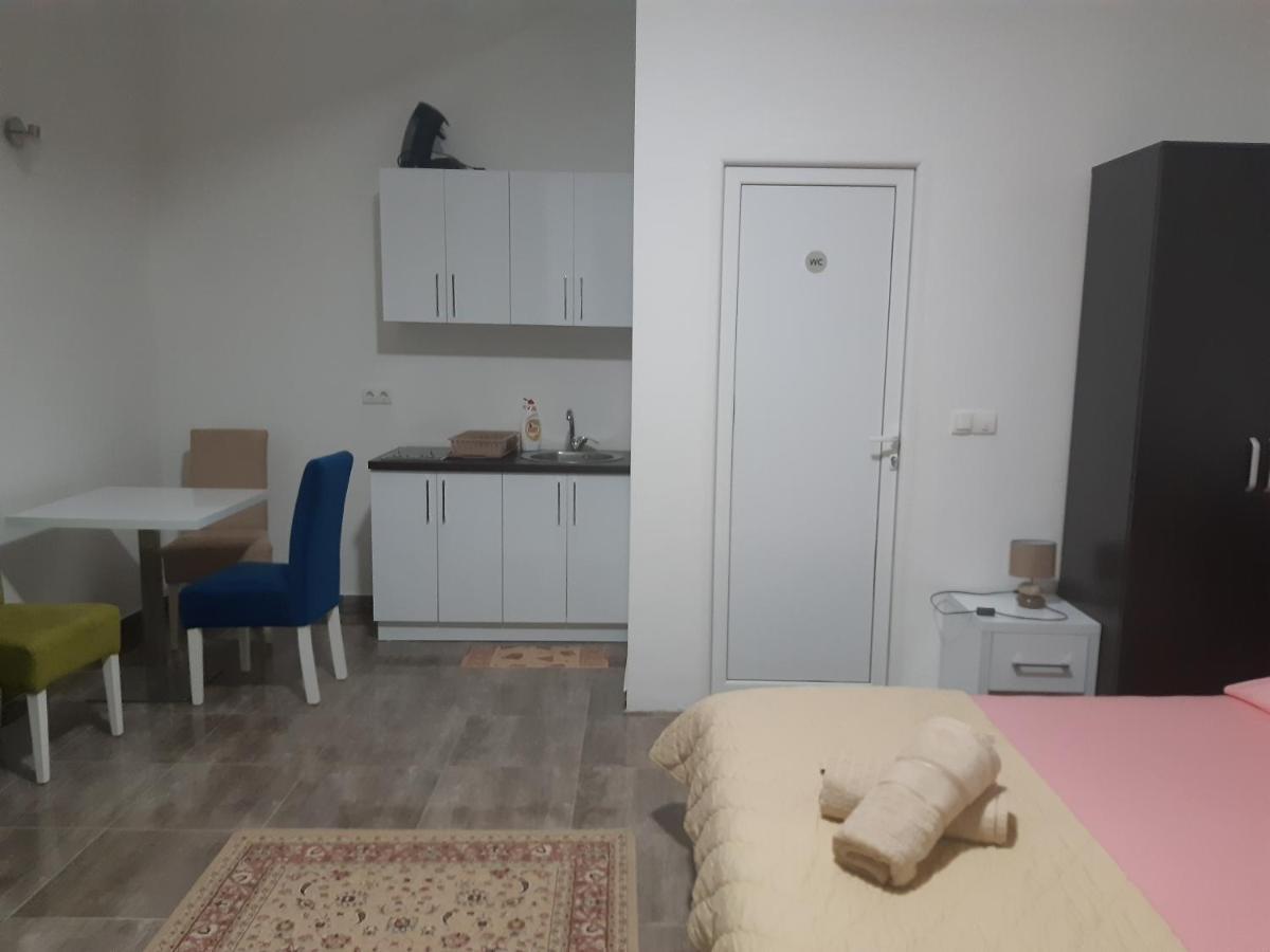 Zara Apartments ウルツィニ エクステリア 写真