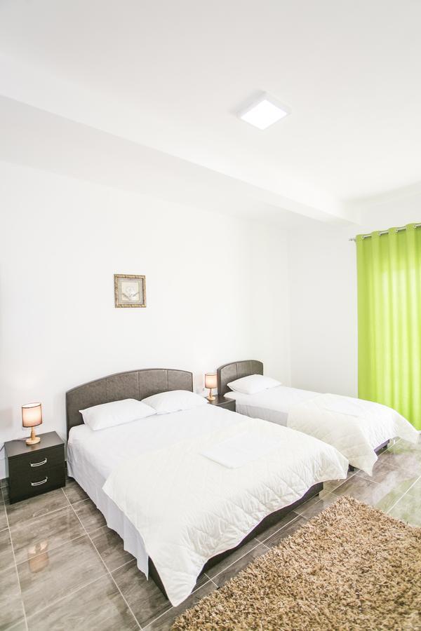 Zara Apartments ウルツィニ エクステリア 写真